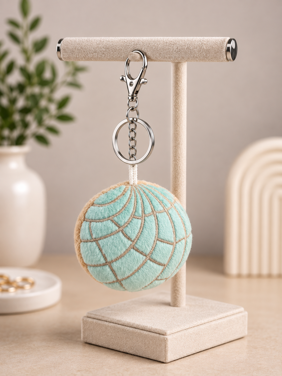Concha Keychain